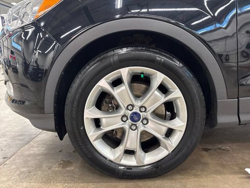 Used 2016 Ford Escape Titanium AWD/4WD image 22