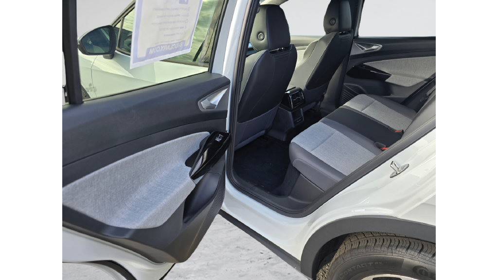 Used 2024 Volkswagen ID.4 2WD image 15