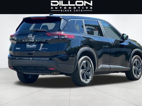 Used 2024 Nissan Rogue SV AWD/4WD image 4