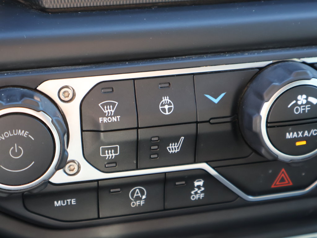 Used 2023 Jeep Gladiator Sport AWD/4WD image 35