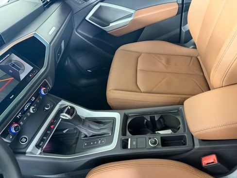 Certified 2023 Audi Q3 2.0T Premium Plus w/ Premium Plus Package AWD/4WD image 18