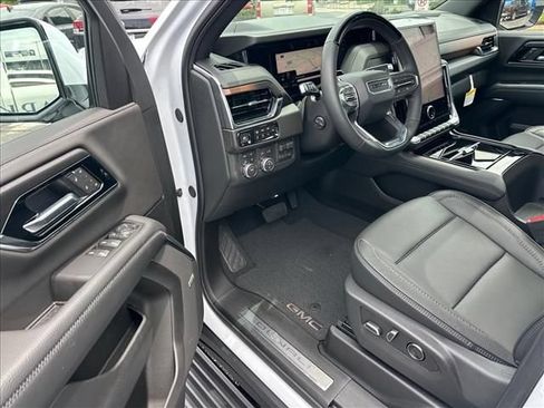 New 2026 GMC Yukon Denali w/ Denali Reserve Package AWD/4WD image 21