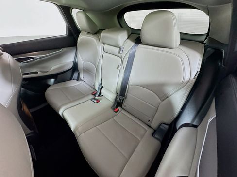 Used 2023 INFINITI QX50 Luxe AWD/4WD image 22