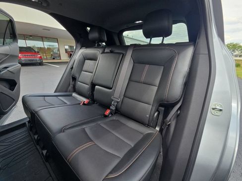 Used 2024 Chevrolet Equinox Premier FWD image 22
