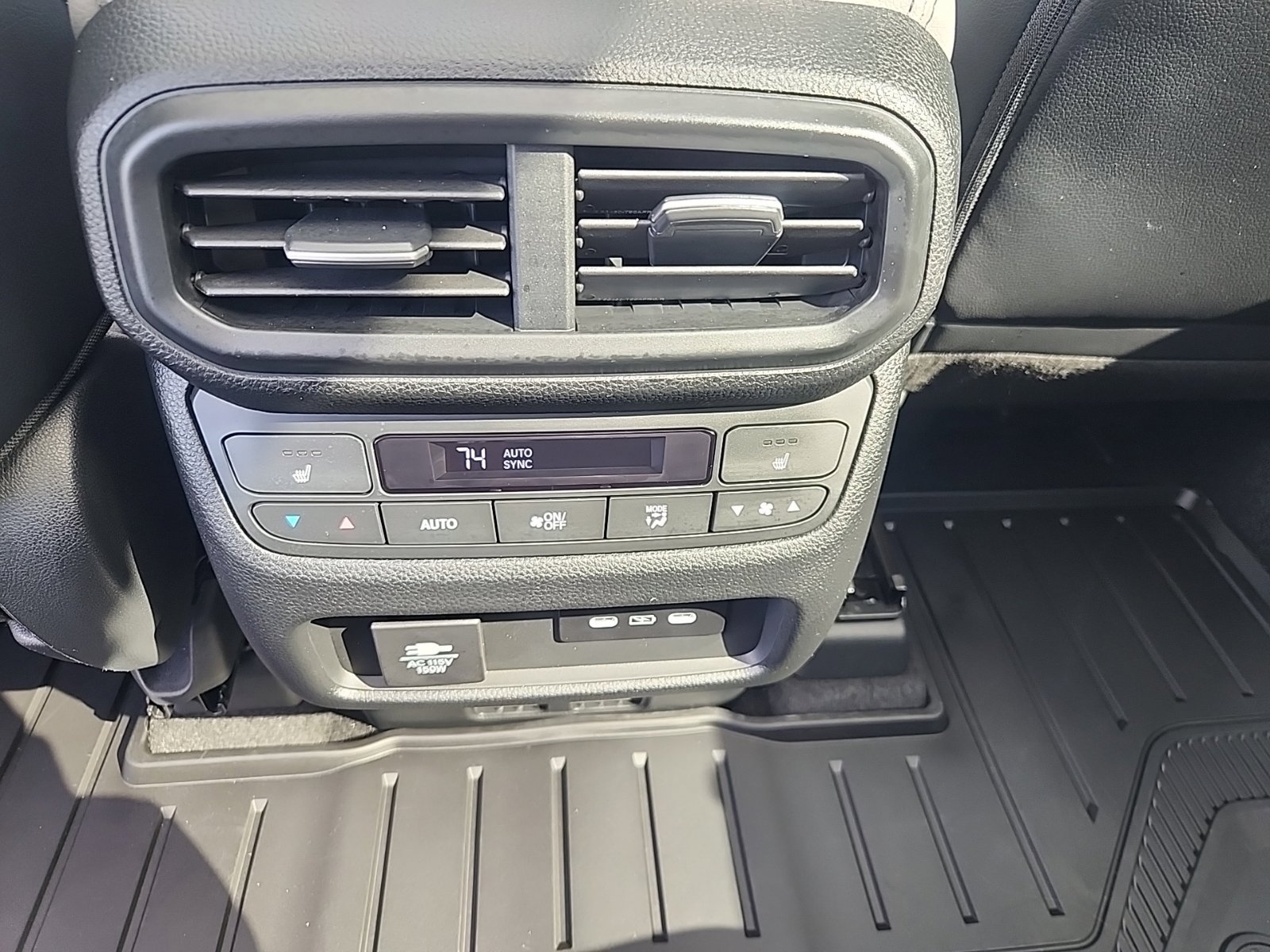 Used 2025 Honda Pilot Elite image 35