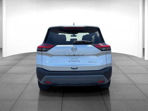 Used 2023 Nissan Rogue SV AWD/4WD image 6