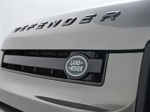 Used 2023 Land Rover Defender 110 S AWD/4WD image 14