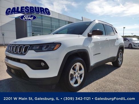 Used 2024 Jeep Compass Latitude AWD/4WD image 1