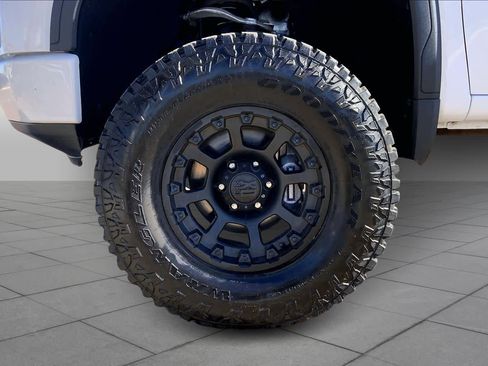 Used 2020 GMC Sierra 1500 Elevation w/ Elevation Value Package image 10