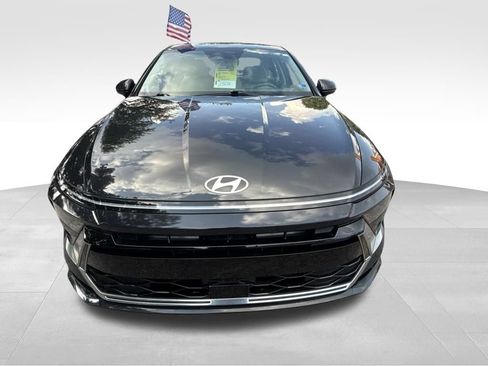 Used 2025 Hyundai Sonata SEL FWD image 10