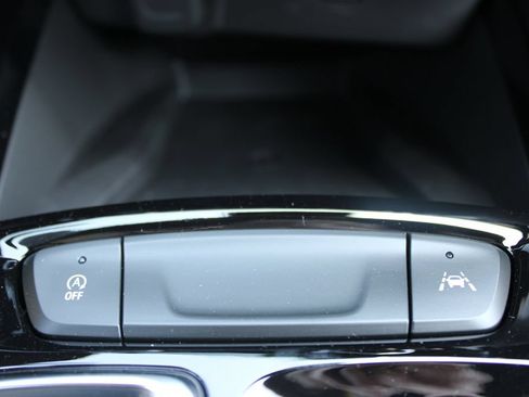 New 2026 Chevrolet Trax RS w/ Sunroof Package FWD image 48