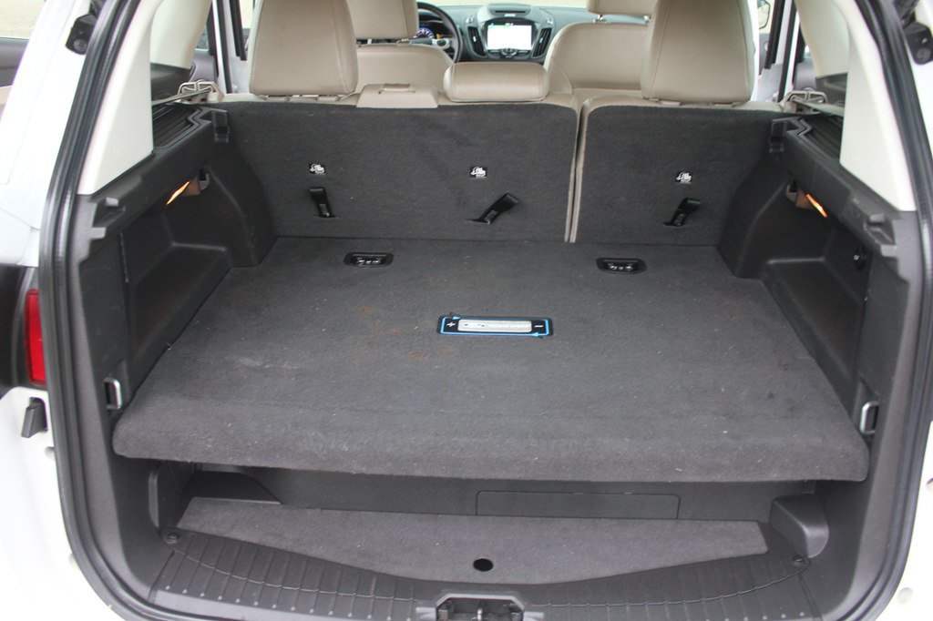 Used 2016 Ford C-MAX Energi SEL w/ Equipment Group 302A FWD image 41