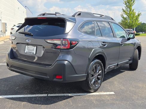 Certified 2024 Subaru Outback Onyx Edition AWD/4WD image 11