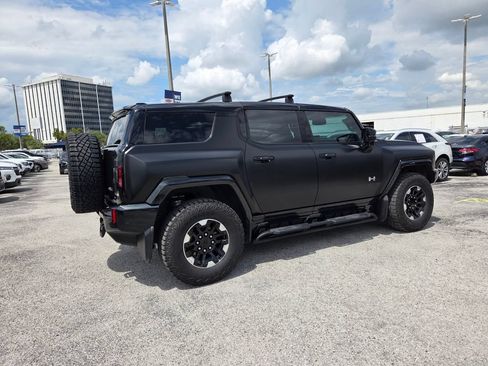 Certified 2024 GMC Hummer EV 3X w/ Extreme Off-Road Package AWD/4WD image 13