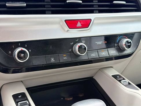Used 2021 Kia Telluride S FWD image 15