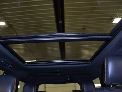 Used 2025 Ford Expedition Tremor AWD/4WD image 29