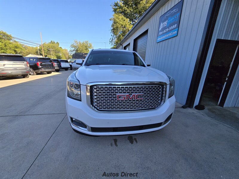 Used 2017 GMC Yukon Denali w/ Open Road Package AWD/4WD image 15