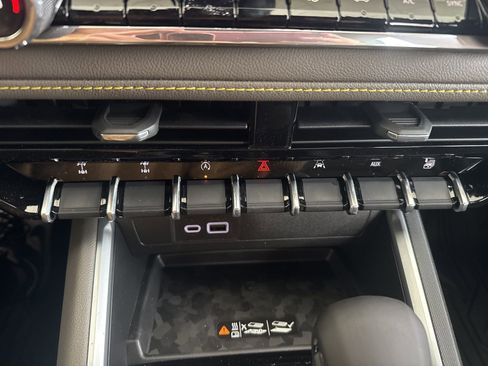 New 2026 Chevrolet Colorado ZR2 w/ ZR2 Bison Edition image 26