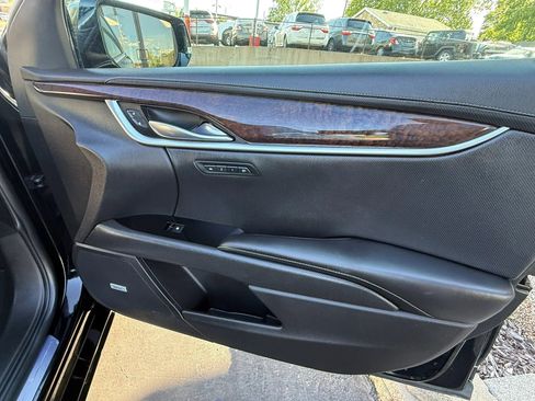 Used 2016 Cadillac XTS Luxury FWD image 21