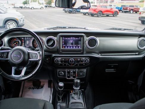 Used 2021 Jeep Wrangler Unlimited Sahara image 16