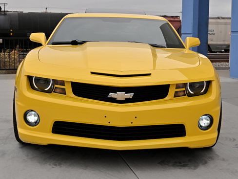 Used 2012 Chevrolet Camaro SS w/ RS Package image 10