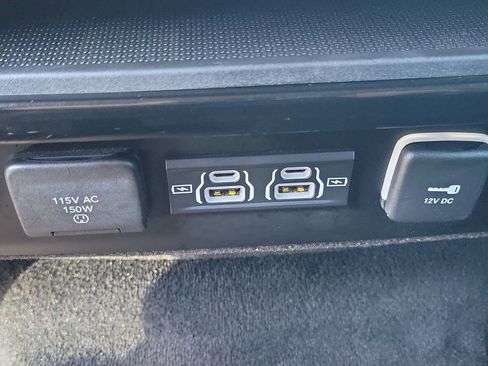Used 2024 Jeep Wagoneer Series III w/ Flexible Seating Group AWD/4WD image 30