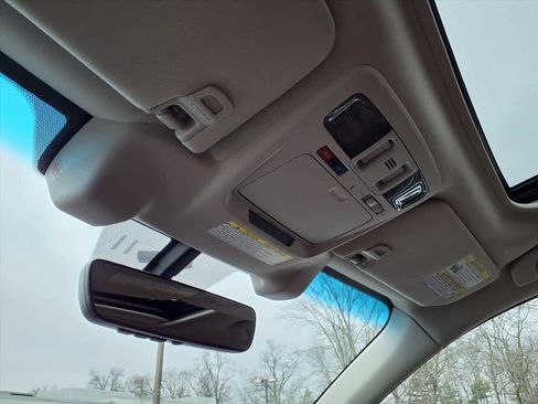 Used 2019 Subaru Outback 3.6R Touring image 20