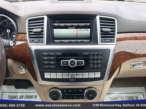 Used 2014 Mercedes-Benz ML 350 ML 350 4MATIC Sport Utility 4D w/ Premium 1 Package image 26