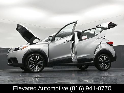 Used 2020 Nissan Kicks SV FWD image 35