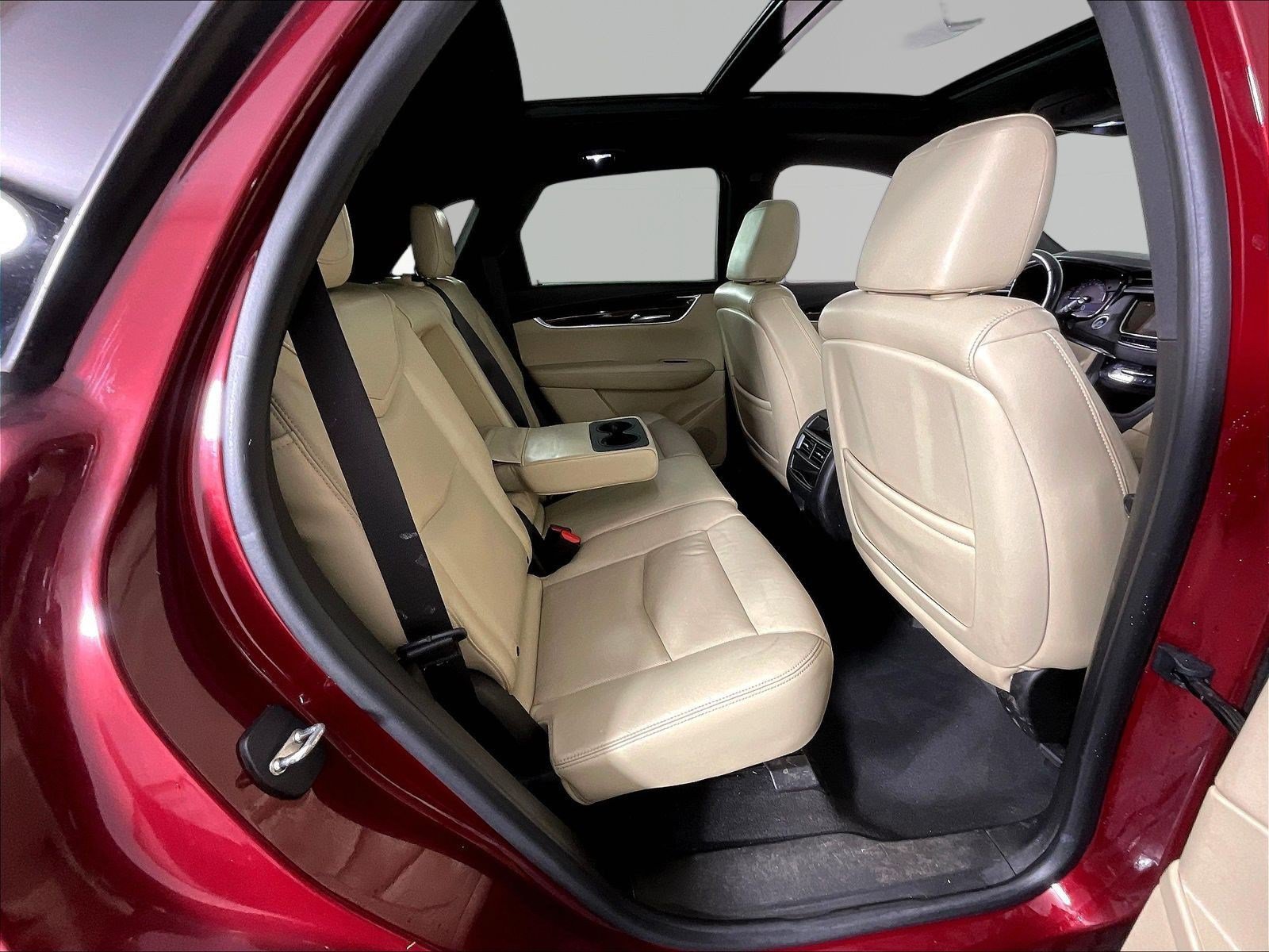 Used 2017 Cadillac XT5 Luxury w/ Driver Awareness Package FWD image 25