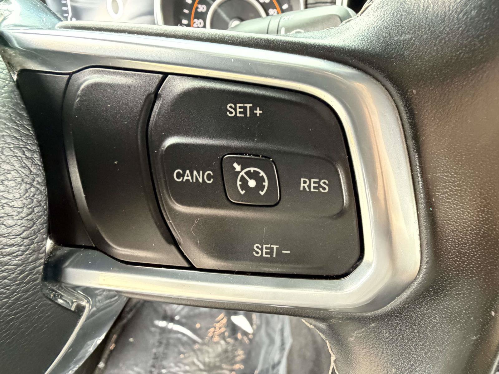Used 2021 Jeep Wrangler Unlimited Sahara AWD/4WD image 16