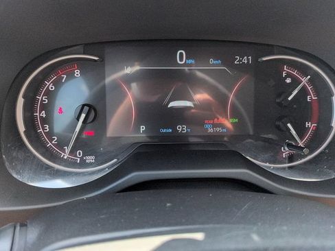 Used 2025 Toyota RAV4 XLE FWD image 20