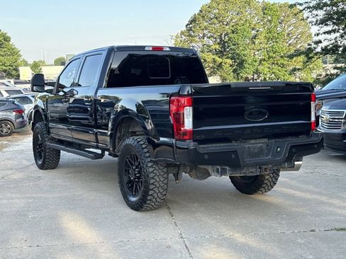Used 2019 Ford F250 Lariat w/ Lariat Ultimate Package AWD/4WD image 3