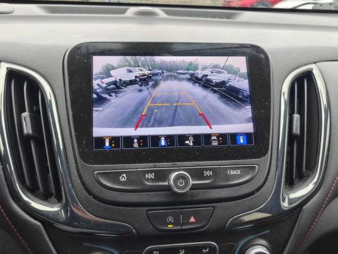 Certified 2022 Chevrolet Equinox RS w/ Infotainment Package AWD/4WD image 15