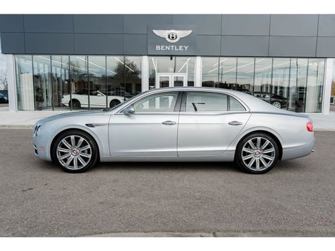 Used 2018 Bentley Flying Spur V8 image 5