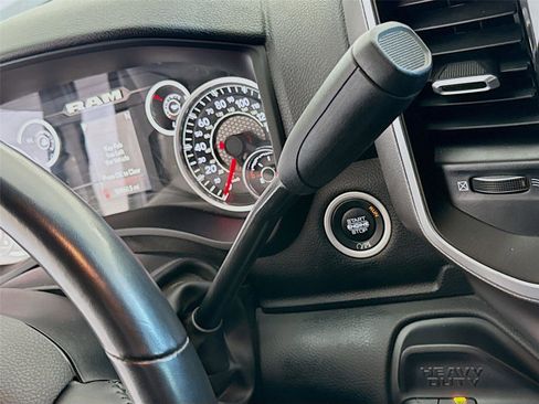 Used 2024 RAM 3500 Big Horn w/ Sport Appearance Package image 6