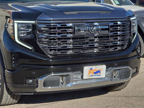 Used 2024 GMC Sierra 1500 Denali Ultimate image 8