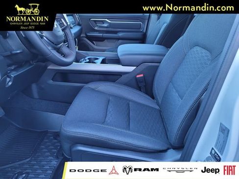 New 2026 RAM 1500 Big Horn w/ Night Edition AWD/4WD image 8
