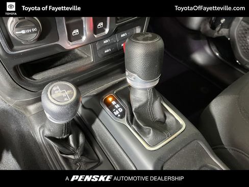 Used 2022 Jeep Wrangler Sport S image 23