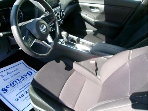 Used 2024 Nissan Sentra SV image 14