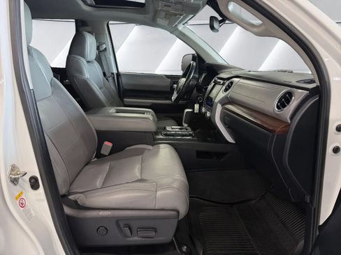 Used 2019 Toyota Tundra Limited w/ Limited Premium Package AWD/4WD image 16