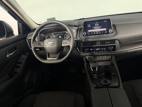 Used 2026 Nissan Rogue SV AWD/4WD image 13