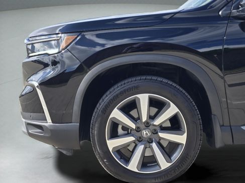 Certified 2025 Honda Pilot Touring image 31