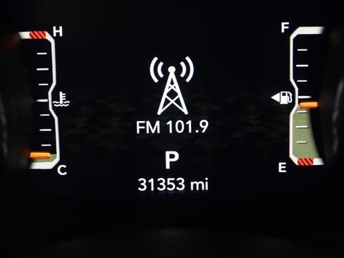 Used 2022 Jeep Wrangler Unlimited Rubicon w/ LED Lighting Group image 40