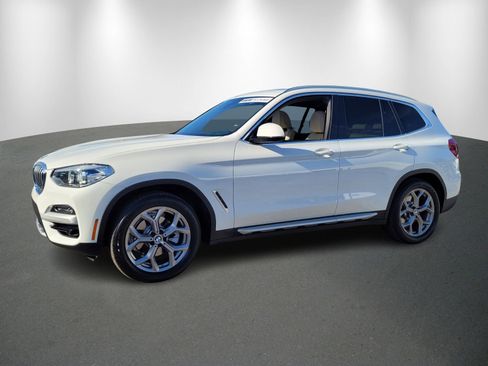 Used 2021 BMW X3 xDrive30i w/ Premium Package image 3