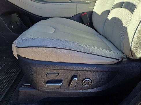 Used 2024 Hyundai Palisade Limited image 25