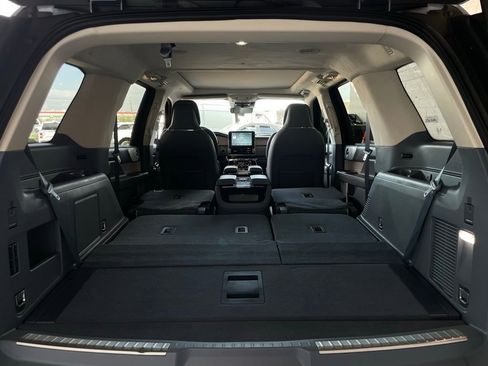 Used 2021 Lincoln Navigator Black Label w/ Cargo Convenience Package image 34