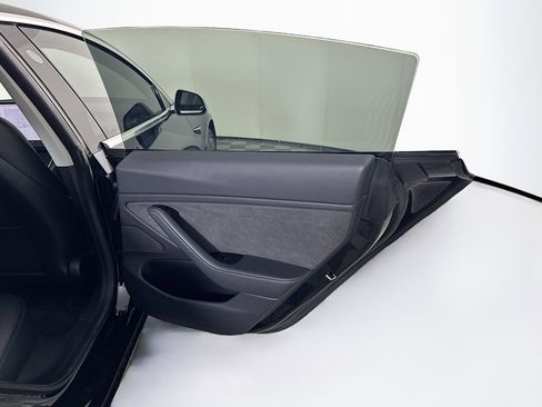 Used 2019 Tesla Model 3 Long Range image 29