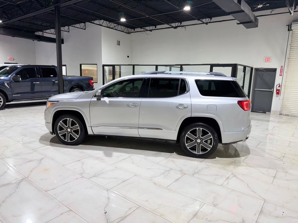 Used 2019 GMC Acadia Denali w/ Technology Package FWD image 7