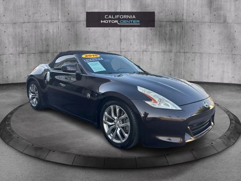 Used 2010 Nissan 370Z Roadster image 1